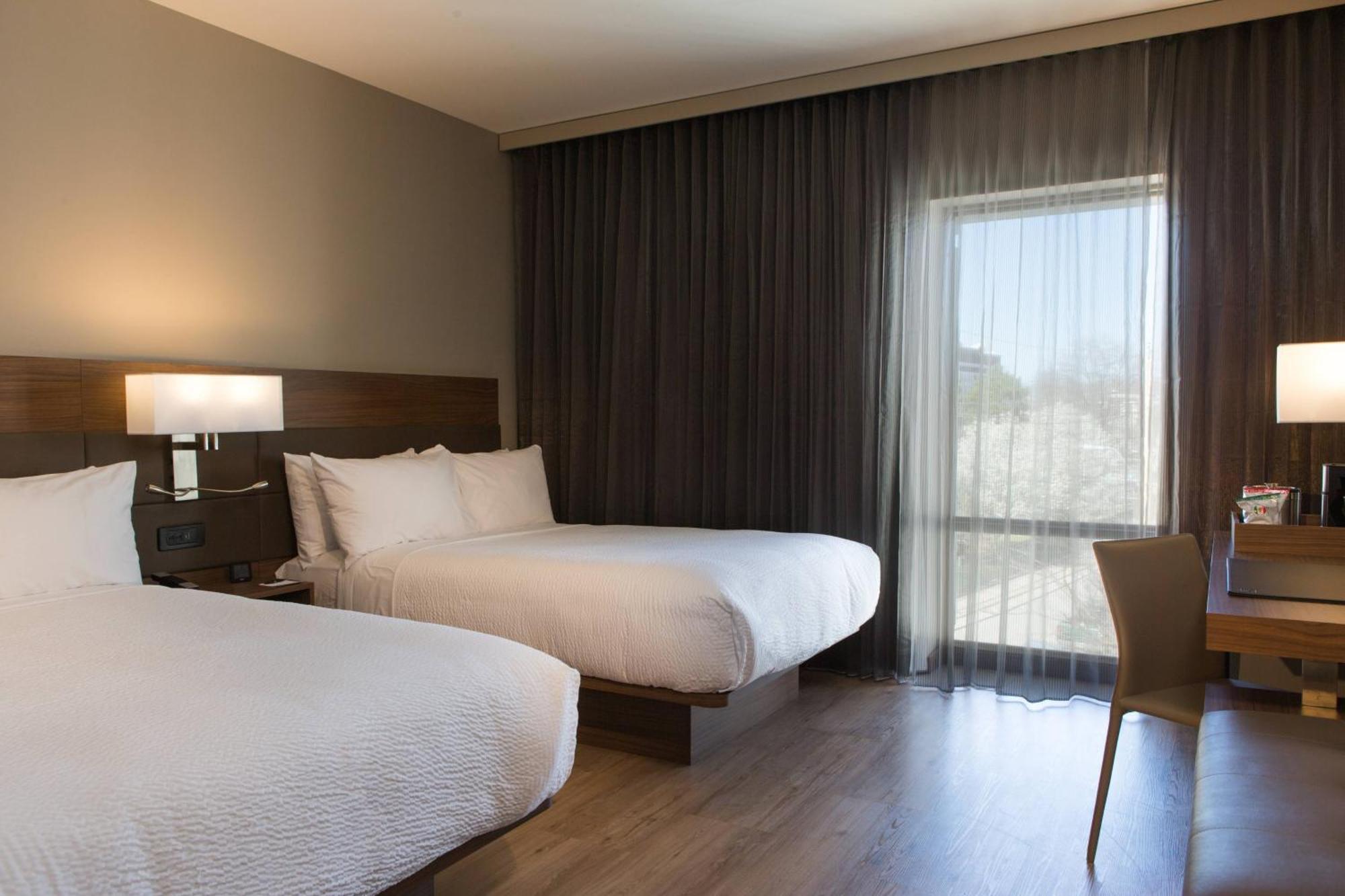 Ac Hotel Kansas City Plaza Екстер'єр фото